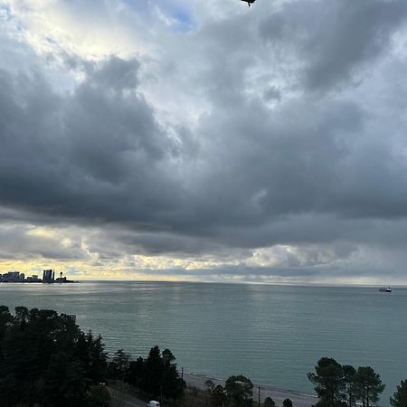 Appartamento Colibri Batumi Esterno foto