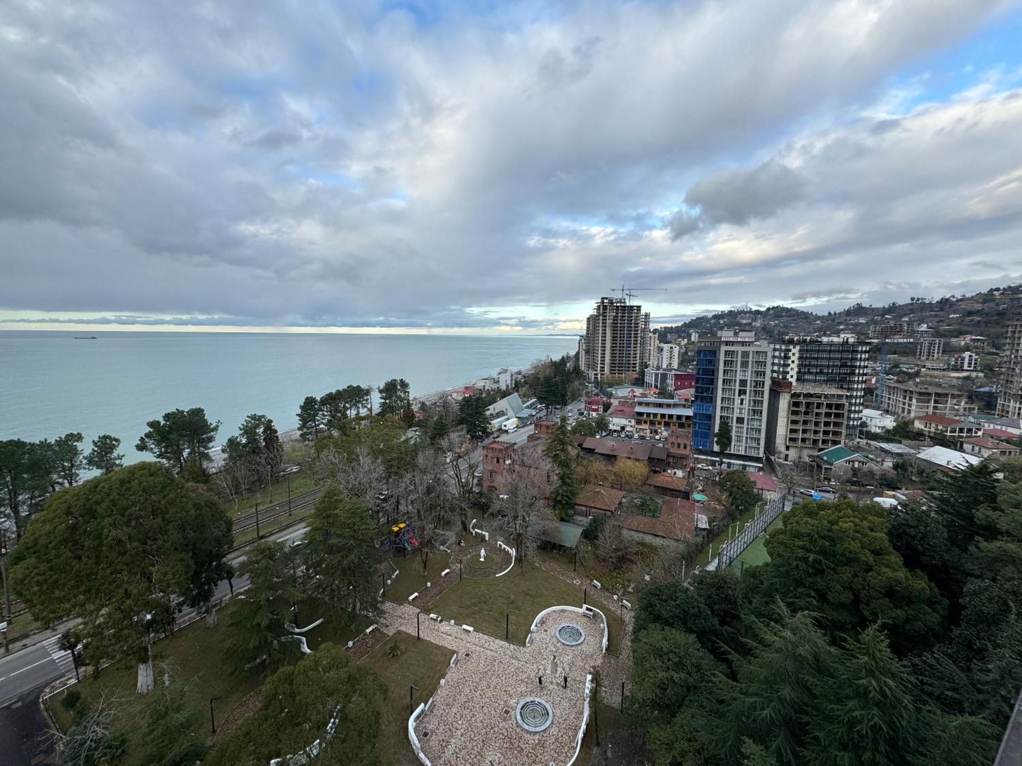 Appartamento Colibri Batumi Esterno foto