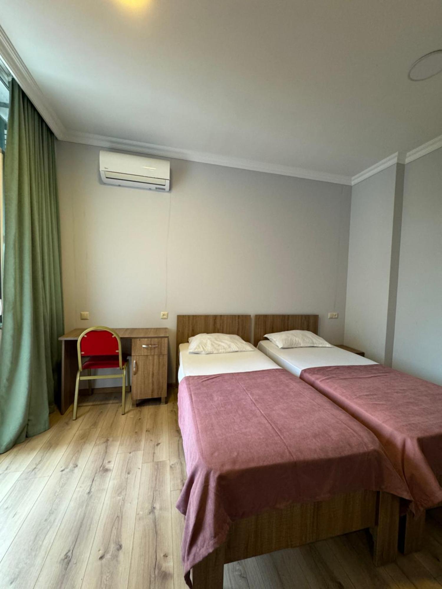 Appartamento Colibri Batumi Esterno foto
