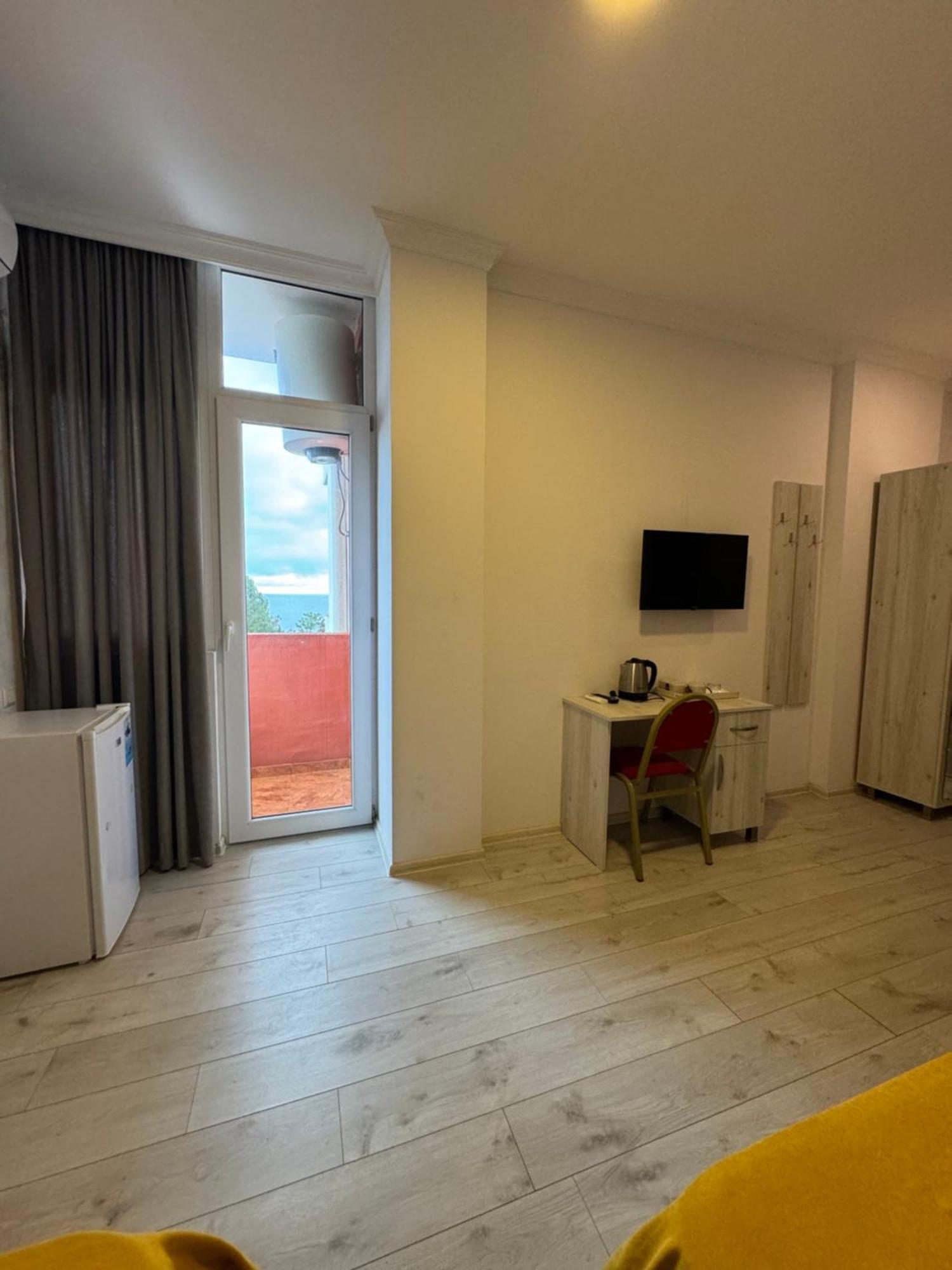 Appartamento Colibri Batumi Esterno foto