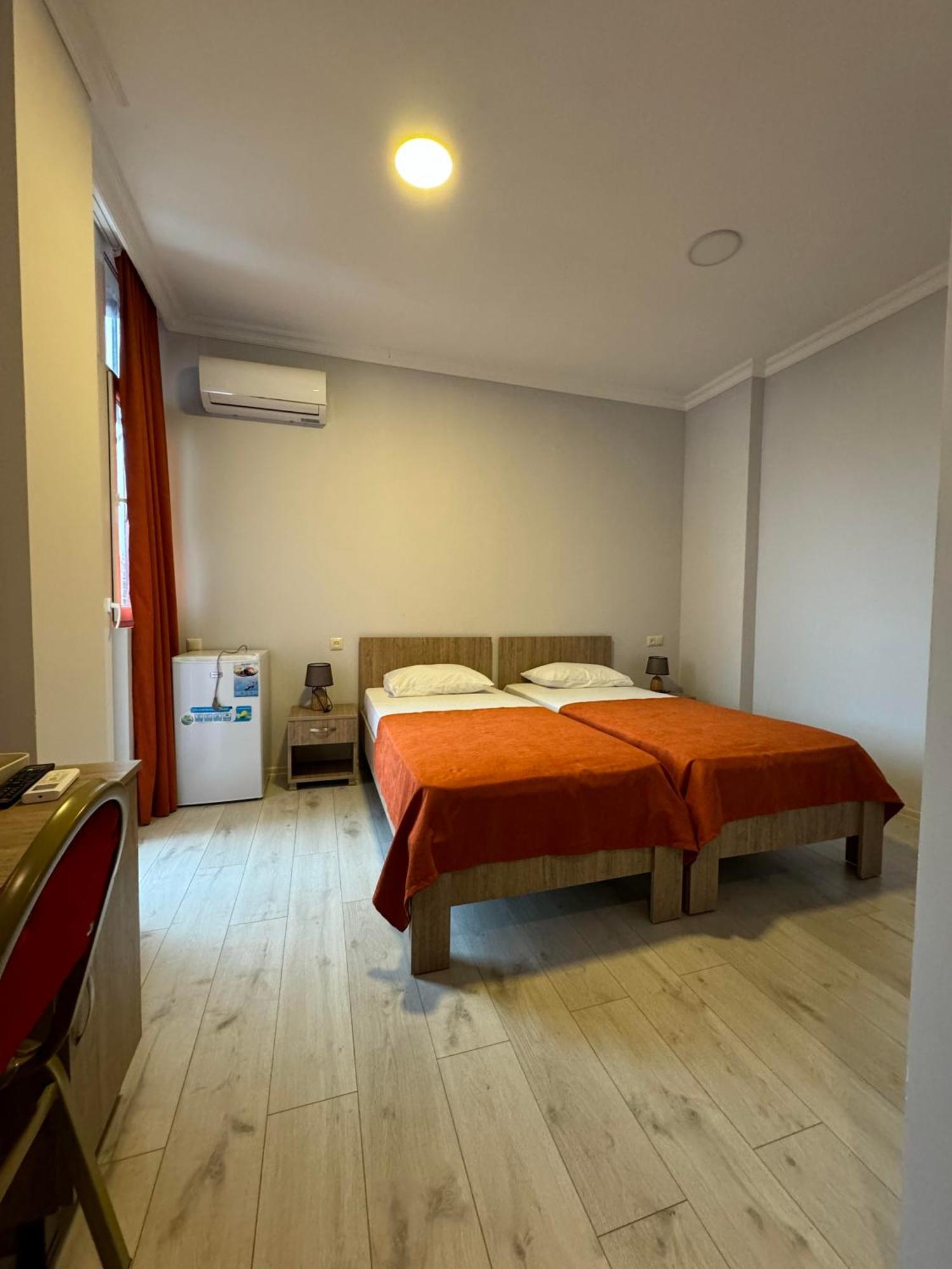 Appartamento Colibri Batumi Esterno foto